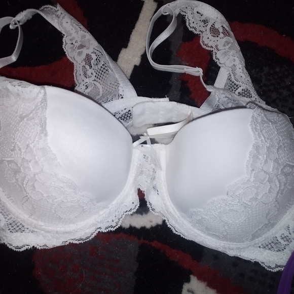 2 34B pushups - Picture 3 of 7